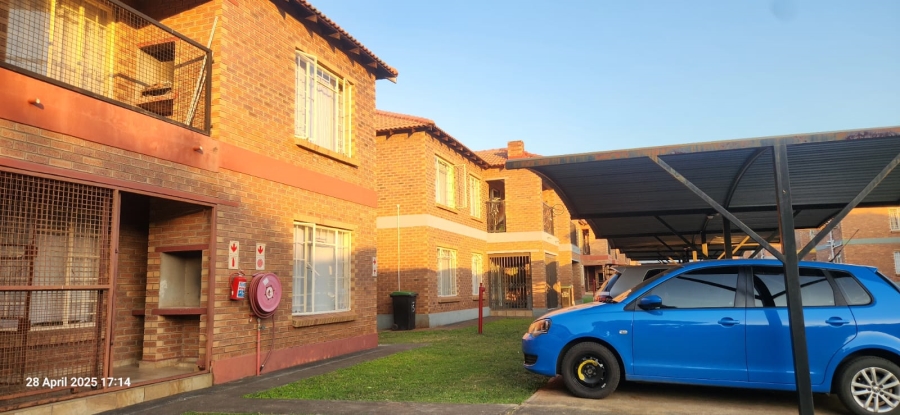 2 Bedroom Property for Sale in Waterval East North West
